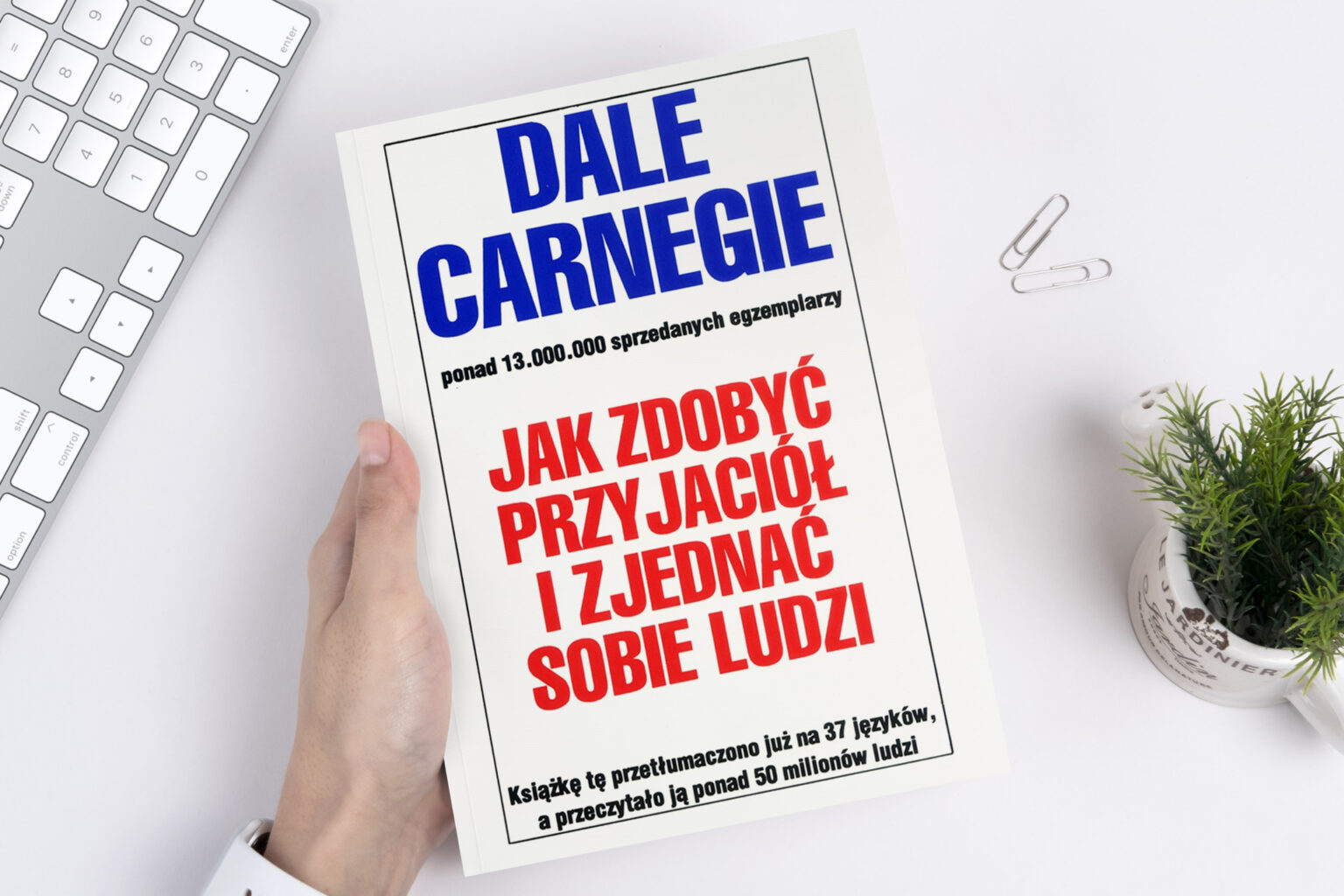 Jak Zdobyć Przyjaciół Napisz Instrukcję Jaką Mógłby Podpisać Lis Dale Carnegie - recenzja książki "Jak zdobyć przyjaciół i zjednać sobie
